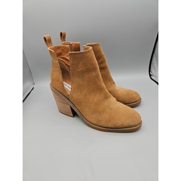 Steve Madden Sharini Tan Suede Leather Slit Ankle Booties Shoes Womens 9.5 M - Picture 1 of 10